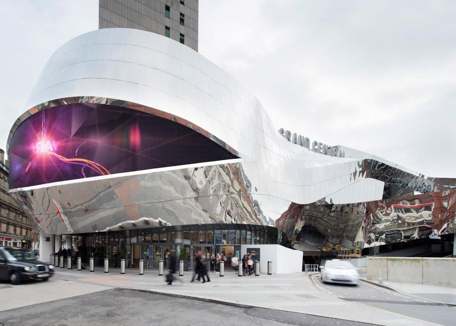 Bullring Lux Suite, New Street Free Netflix - Free Secure Parking- Sleeps 6 Apartment Birmingham