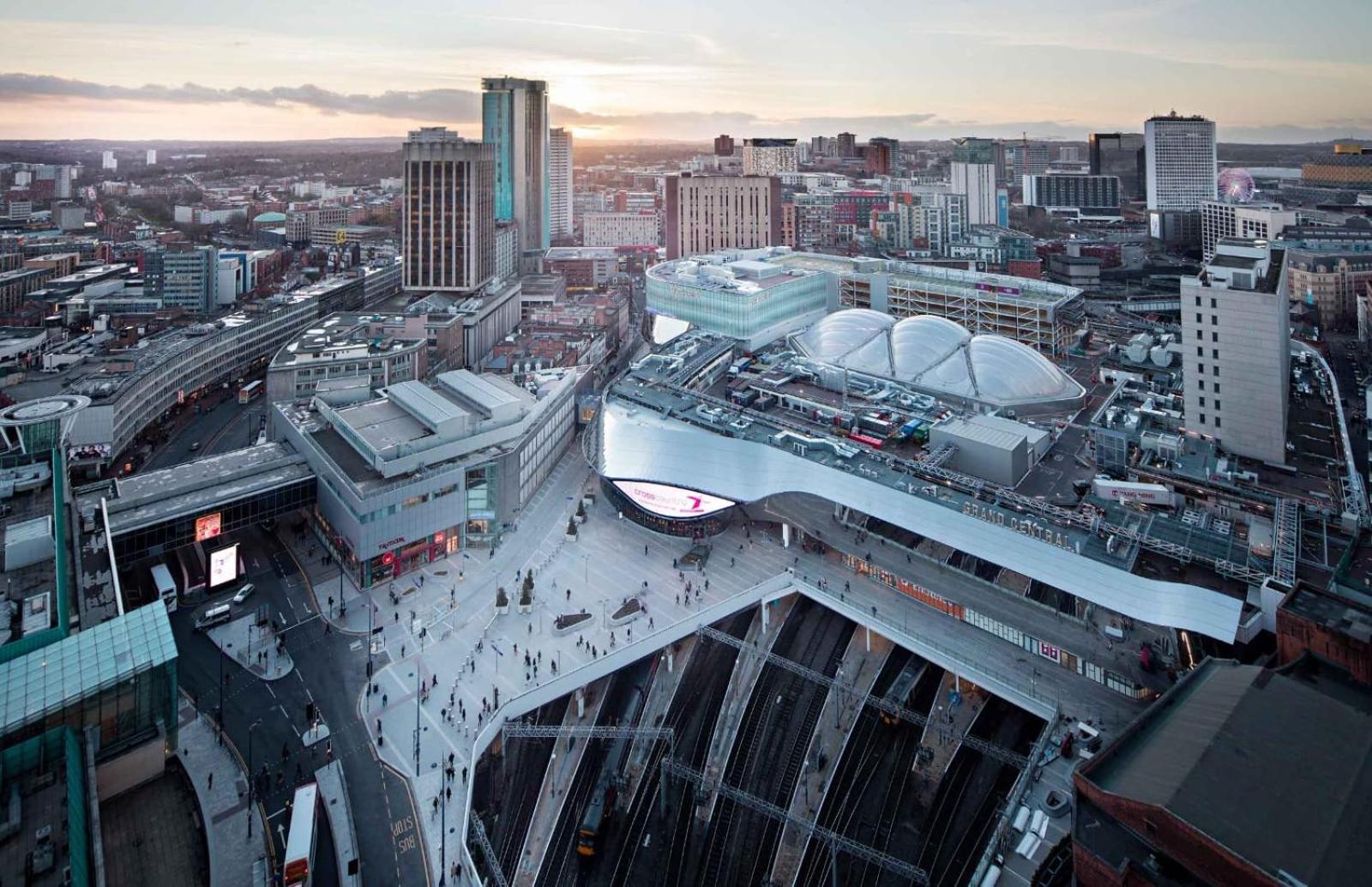 Bullring Lux Suite, New Street Free Netflix - Free Secure Parking- Sleeps 6 Apartment *