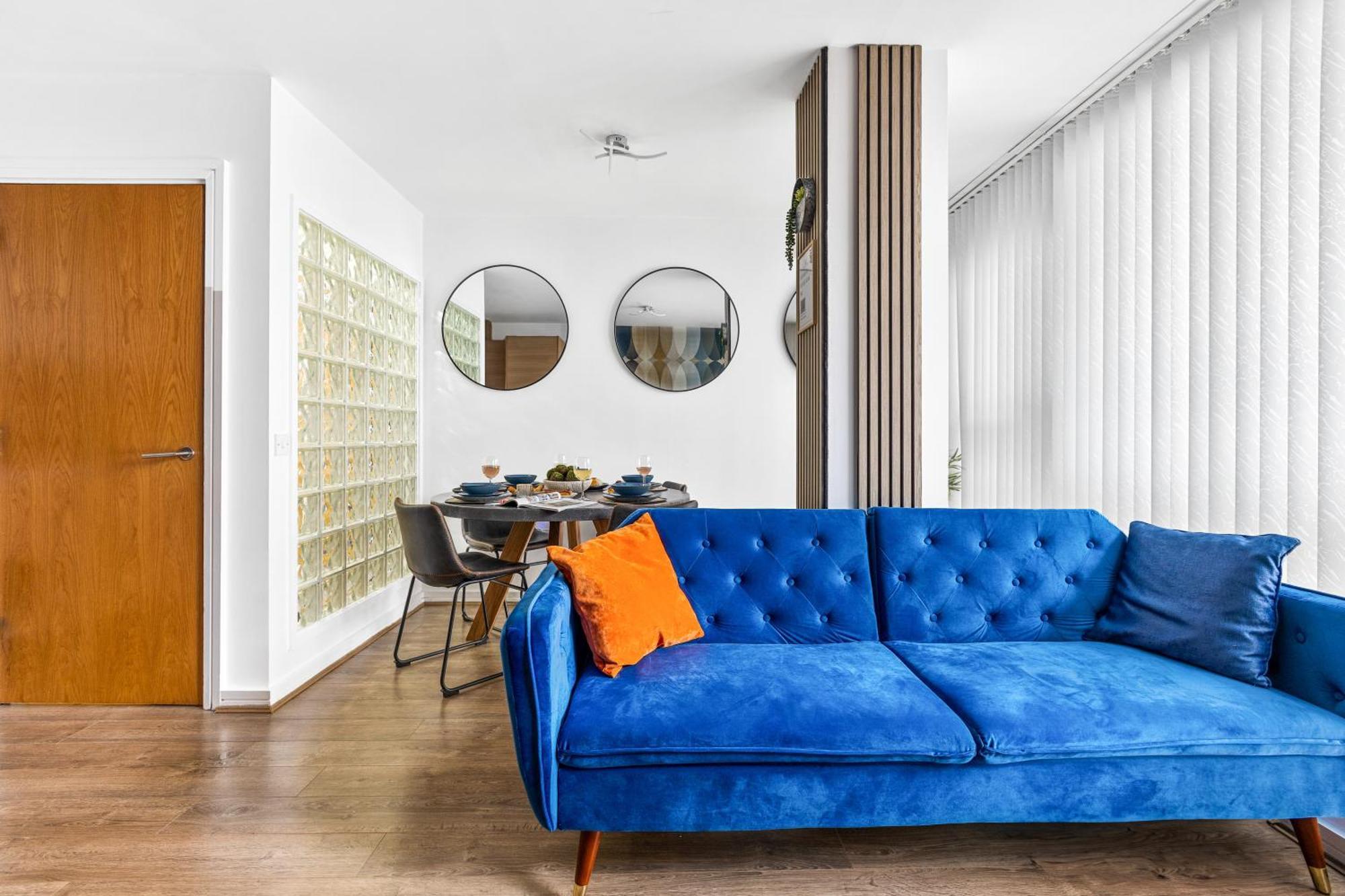 Bullring Lux Suite, New Street Free Netflix - Free Secure Parking- Sleeps 6 Birmingham