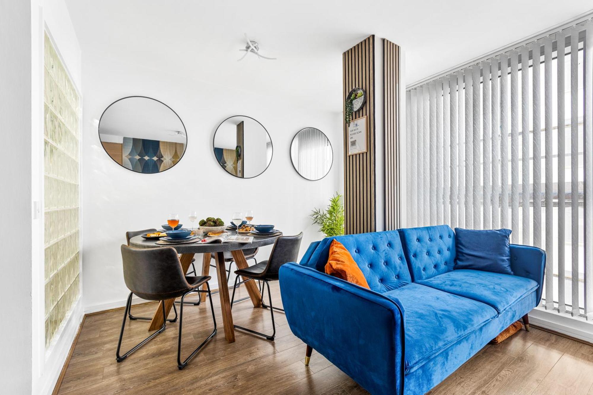 Bullring Lux Suite, New Street Free Netflix - Free Secure Parking- Sleeps 6 * Birmingham