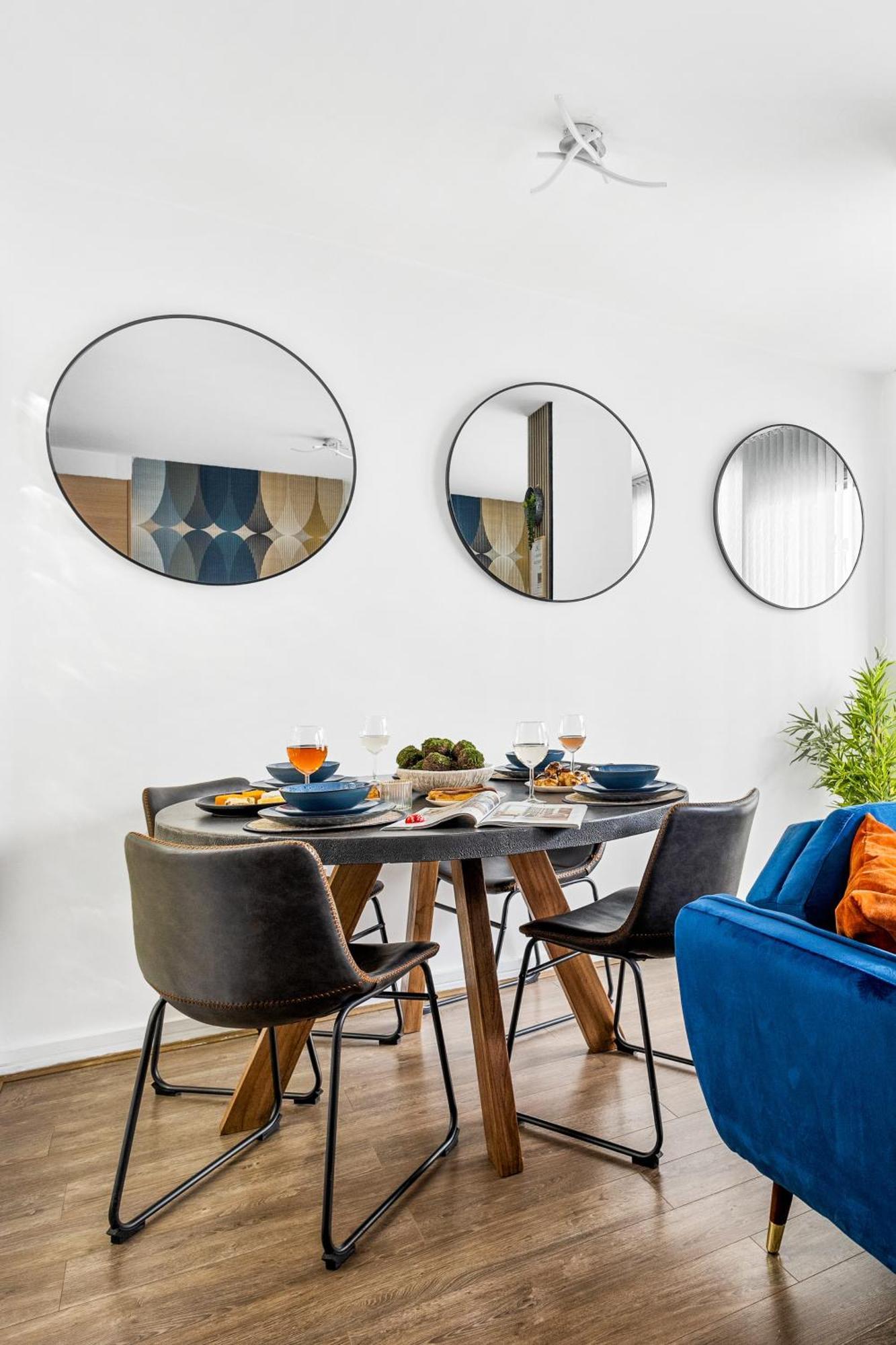 Bullring Lux Suite, New Street Free Netflix - Free Secure Parking- Sleeps 6 Apartment