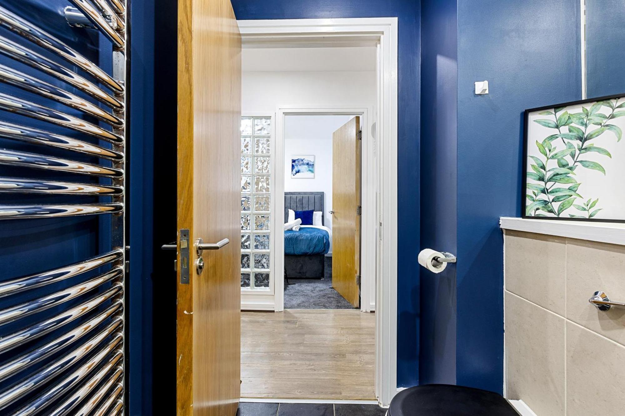 Bullring Lux Suite, New Street Free Netflix - Free Secure Parking- Sleeps 6 Apartment