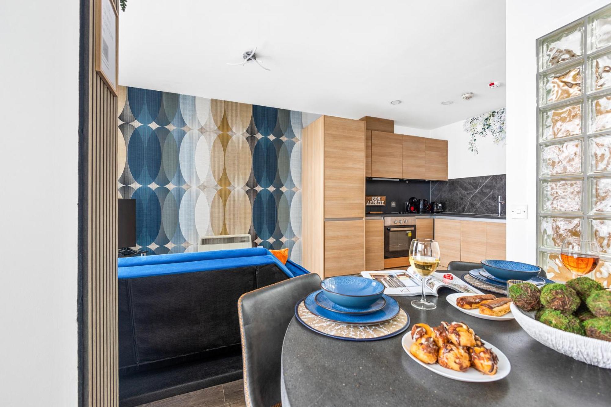 Bullring Lux Suite, New Street Free Netflix - Free Secure Parking- Sleeps 6 Birmingham